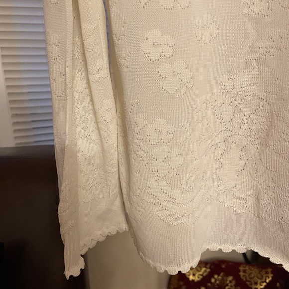 Escada Cardigan! - Picture 6 of 7